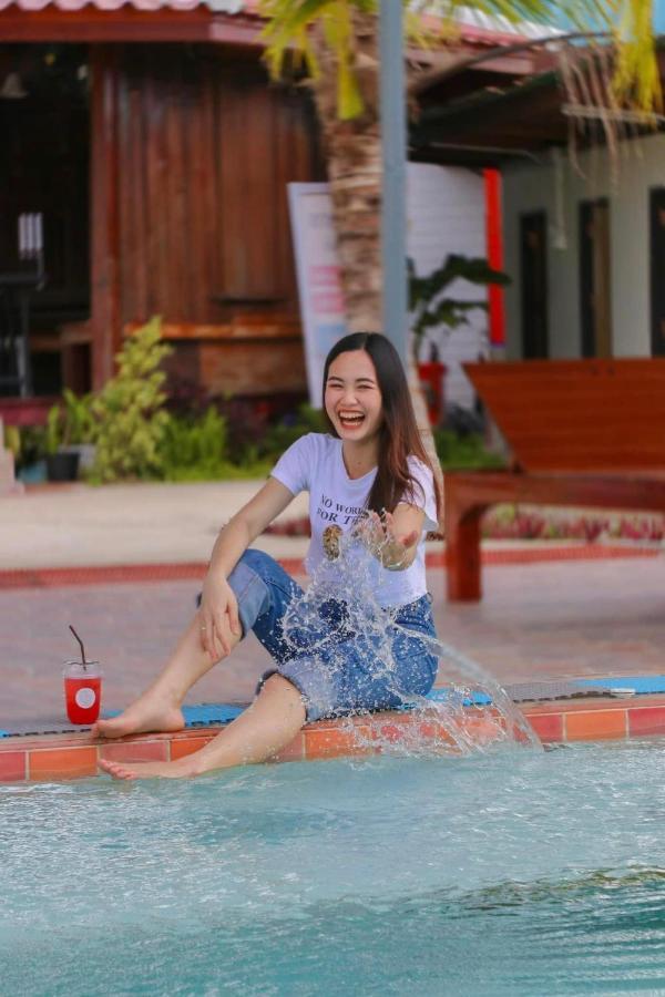 Srihome ยายศรีโฮมแอนแคมป์ปิ้ง Ban Don Tum Экстерьер фото