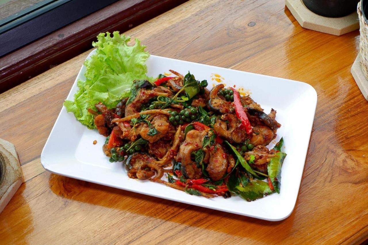 Srihome ยายศรีโฮมแอนแคมป์ปิ้ง Ban Don Tum Экстерьер фото
